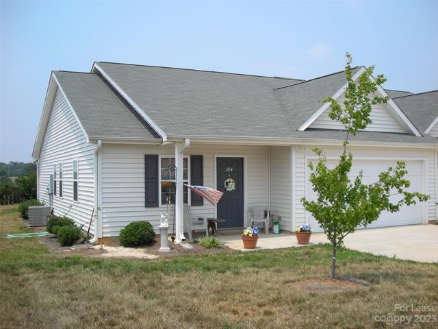 Building Photo - 164 Springwood Ln