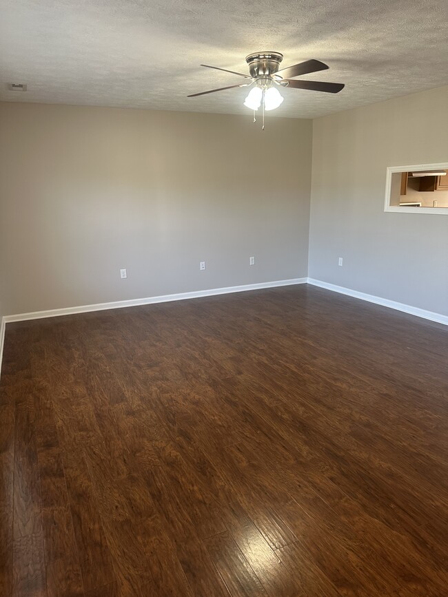 Building Photo - 109 Rystan Pl