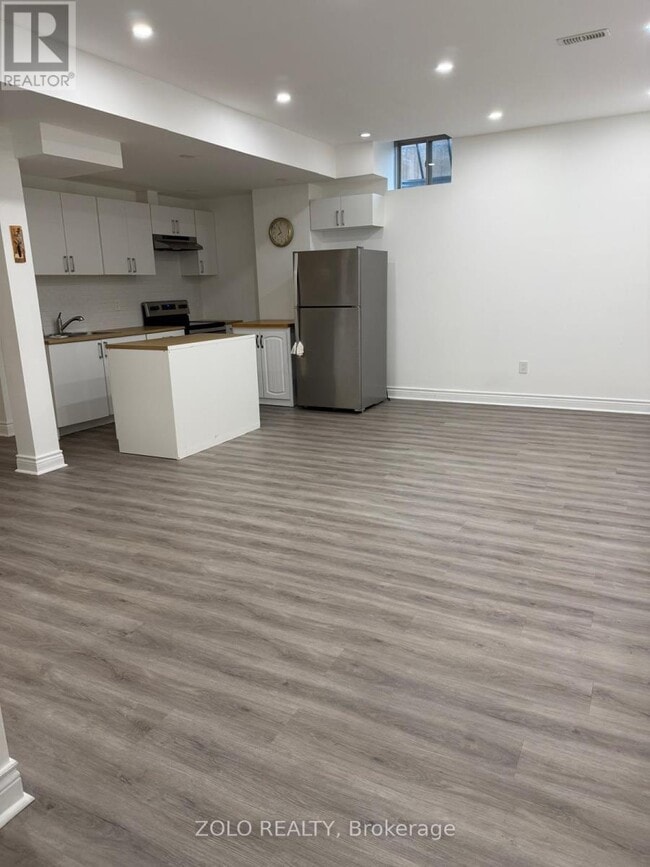 Building Photo - 1805 Emberton Way