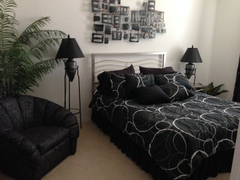 Foto del edificio - 1011 Fairwaycove Ln