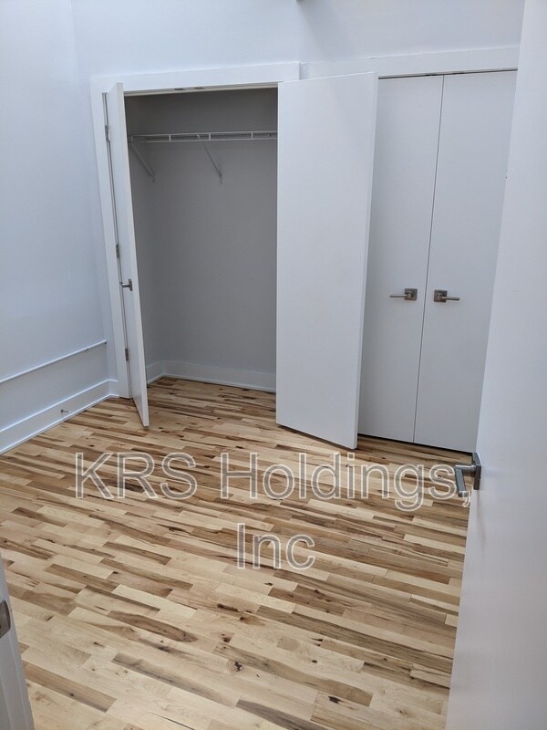 Building Photo - 306 N Road St