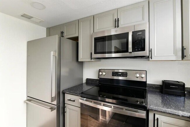 Foto del edificio - 580 Skinner Blvd