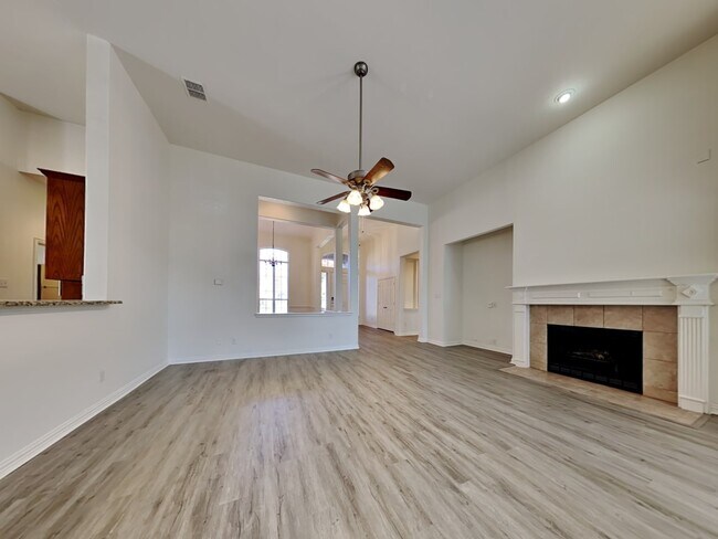 Building Photo - 3 Calloway Ct