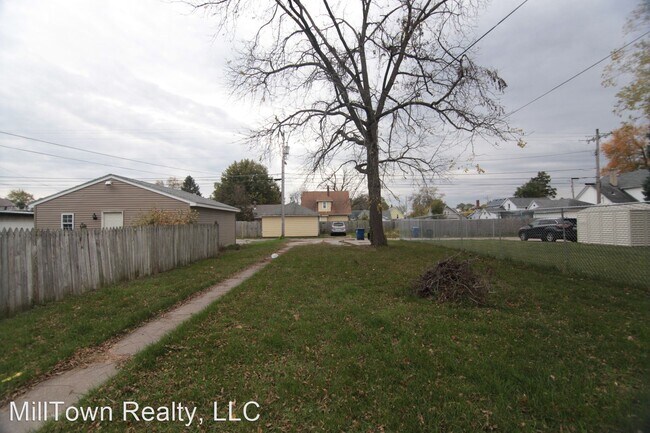 Foto del edificio - 3 br, 1 bath House - 1645 W 17th St.