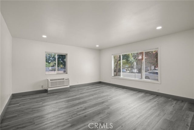 Foto del edificio - 14335 Hamlin St