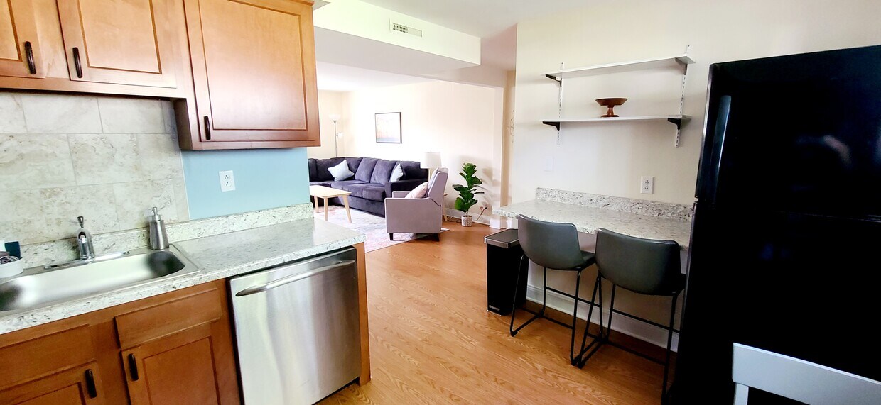 Foto principal - 496 Lawnview Dr