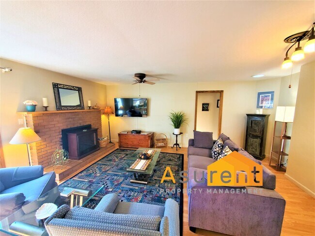 Foto del edificio - Charming Updated Fully Furnished Rental Av...