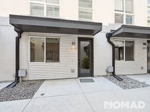 Building Photo - 3039 W 19th Ave