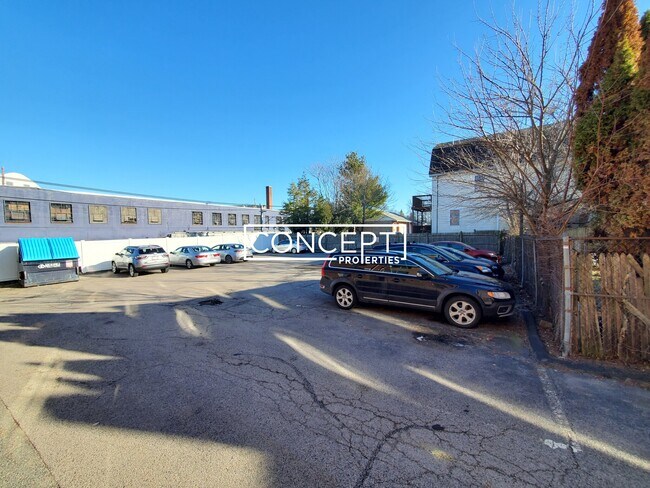 Foto del edificio - 14 Murdock St