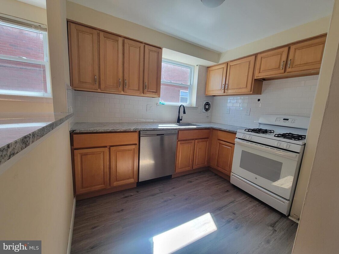 9428 Kirkwood Rd, Philadelphia, PA 19114 House for Rent in