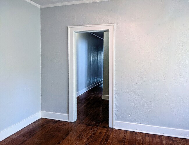 Foto del edificio - 1898 Nelson Ave