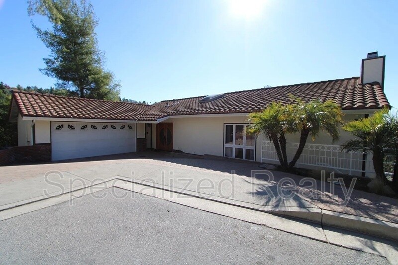 Primary Photo - 3694 Berwick Dr