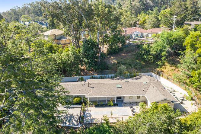 Primary Photo - 2385 Oakdale Rd