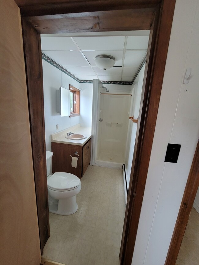 Building Photo - 41 E Main St