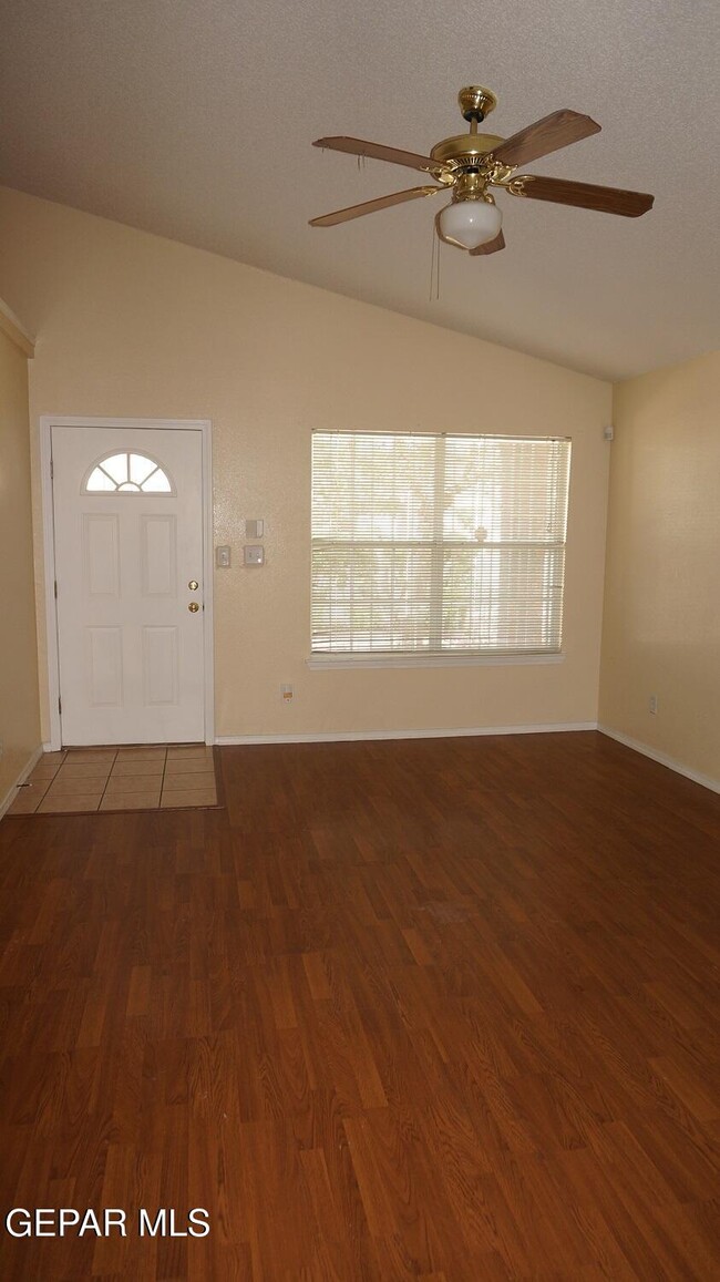 Foto del edificio - 11632 Gypsum Hills Cir