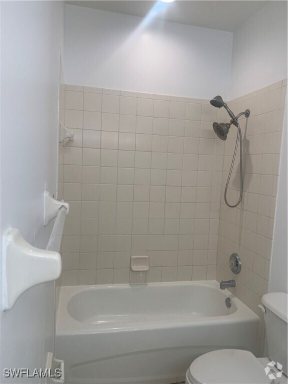 Building Photo - 15425 Bellamar Cir