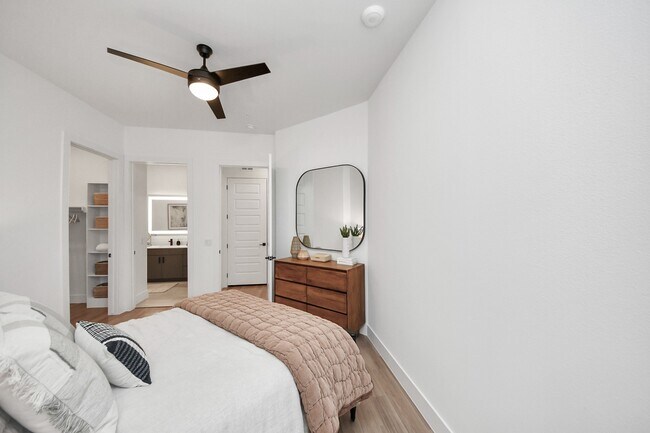 Foto del edificio - 15635 Memorial Dr