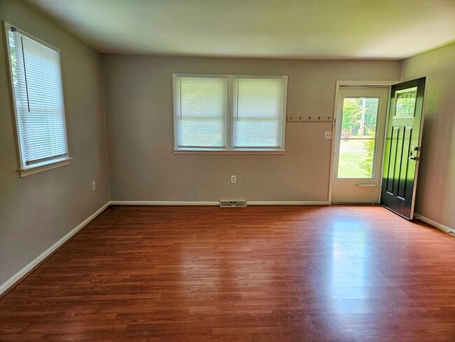 Building Photo - 7871 W River Rd