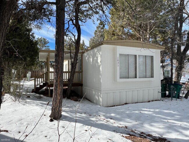 Foto del edificio - 2 br, 1 bath Mobile Home - 1031 West Laxton