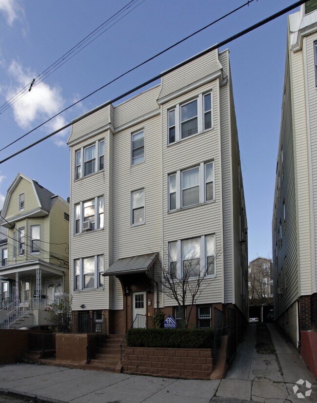 61 Randolph Ave, Jersey City, NJ 07305 Apartments Jersey City, NJ