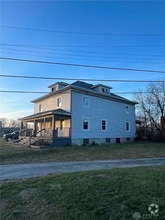 Building Photo - 429-431 Bolander Ave