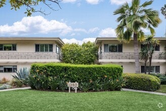 Building Photo - 1250 S Orange Grove Blvd