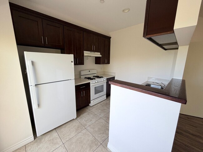 Foto del edificio - 12405 W Oxnard St