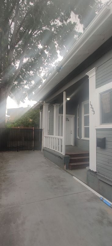 Building Photo - 1333 S Park Ave