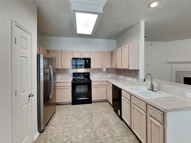 Foto del edificio - 18475 Sunrise Pines Dr