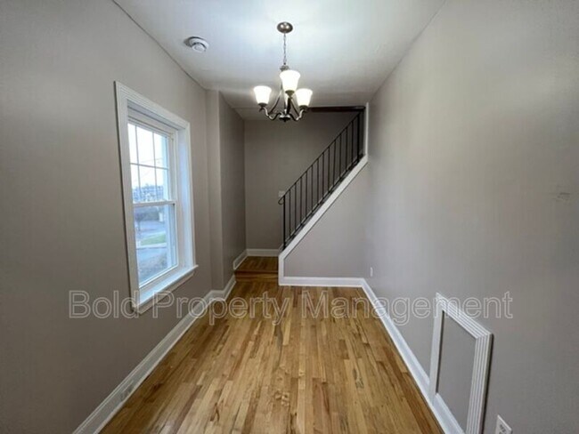 Building Photo - 30 New Holland Ave