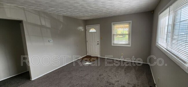 Building Photo - 1789 Dysart Ave
