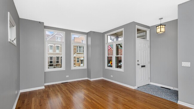 Foto del edificio - 1729 N Wood St