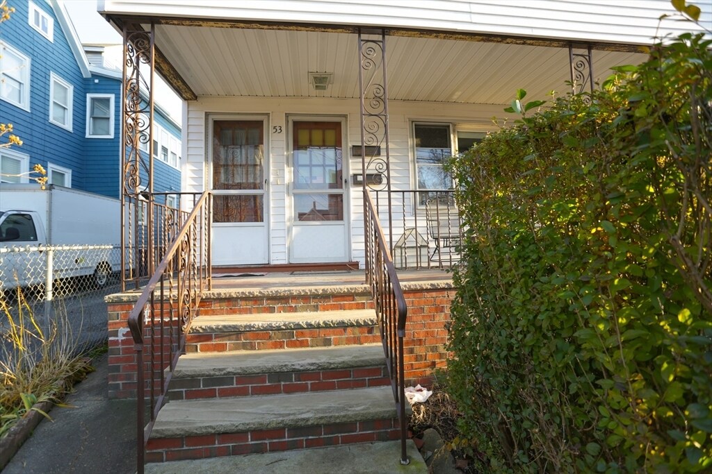 Primary Photo - 53 Dean St