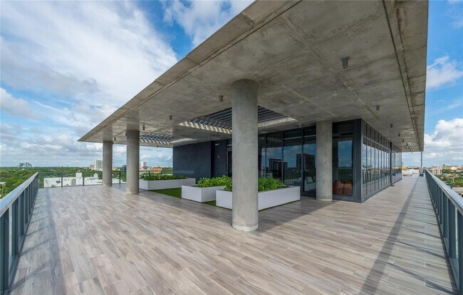 Foto del edificio - 201 SW 17th Rd
