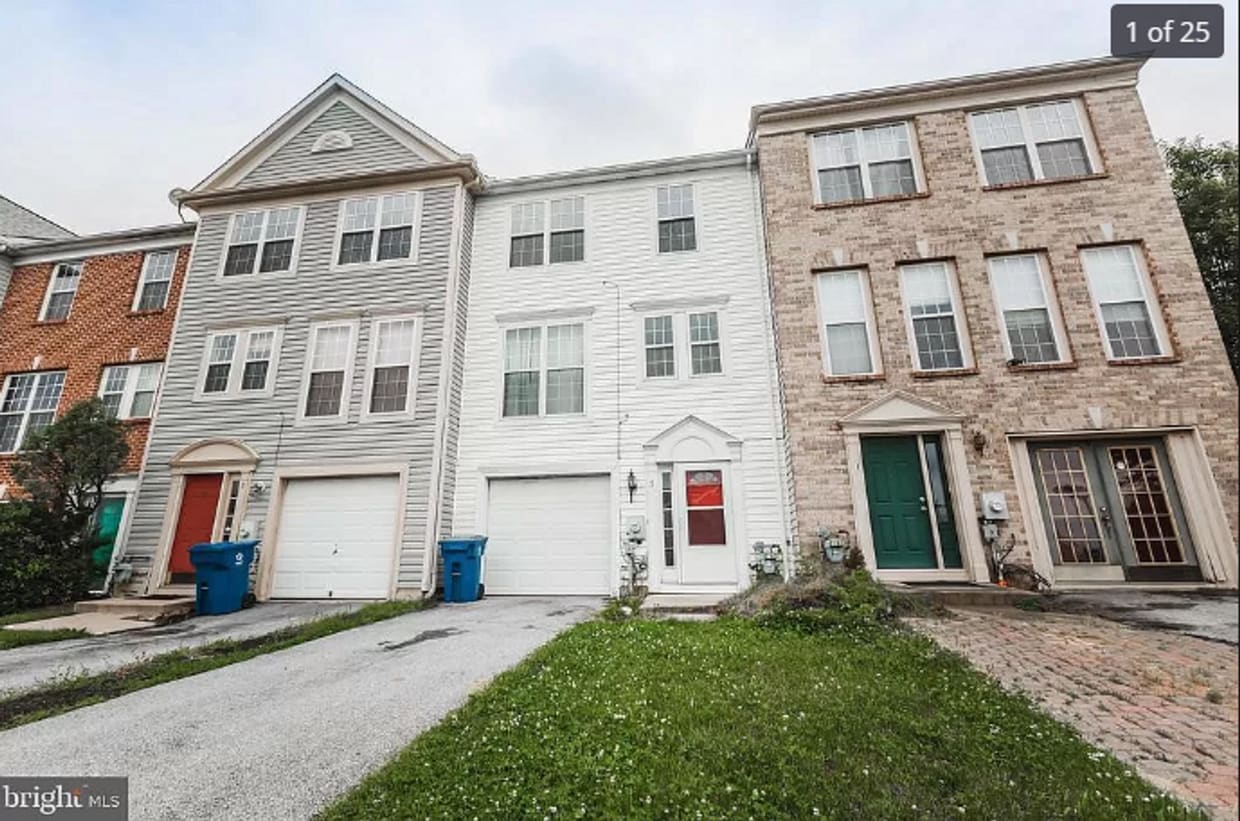 Primary Photo - 3 Bedroom 2.5 Bath Townhome