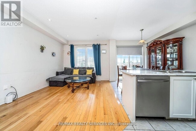 Photo du bâtiment - 43 Sussexvale Dr