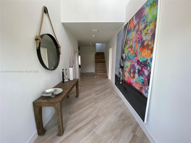 Foto del edificio - 2931 SW 27th Terrace