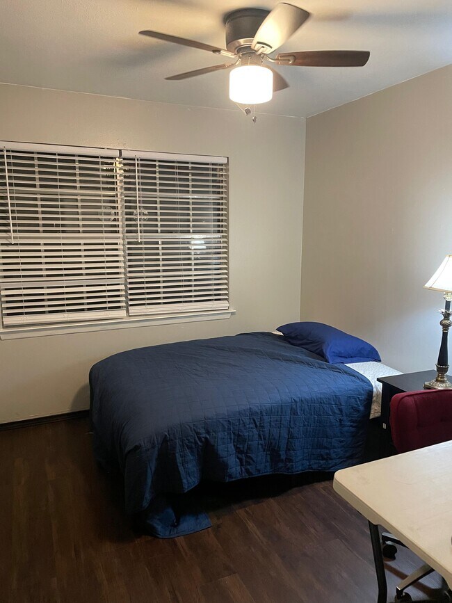 Foto del edificio - 3817 Titan Trl