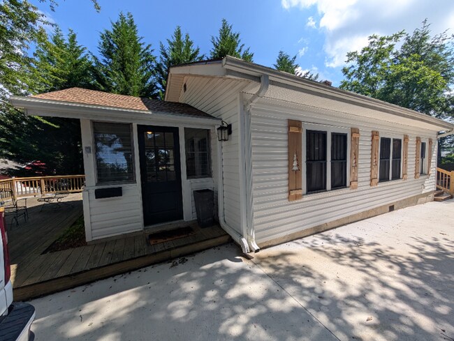 Foto del edificio - 604 Yarborough St