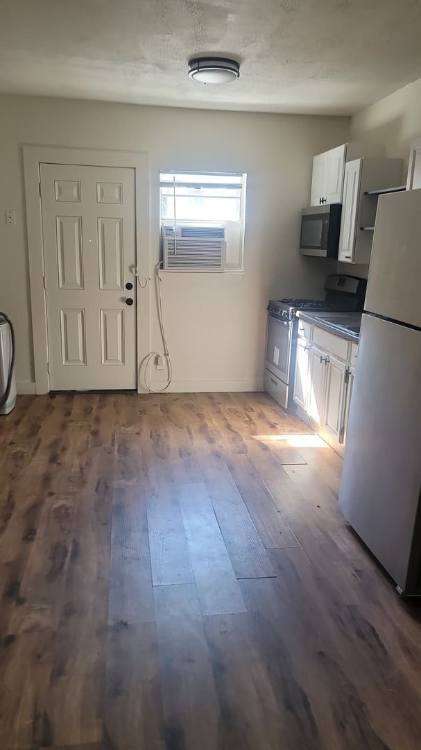 Building Photo - Beautiful Condo for Rent in San Antonio (7...