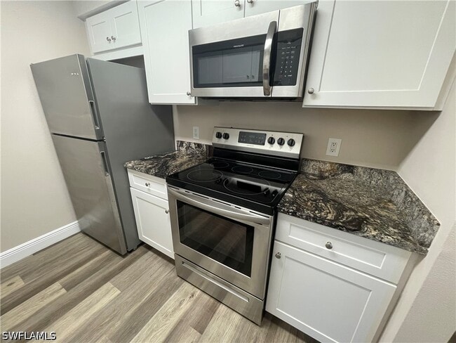 Building Photo - 5325 Summerlin Rd
