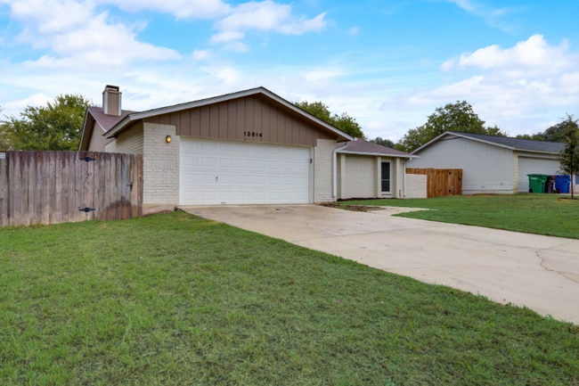 Building Photo - 13614 Larkbrook St