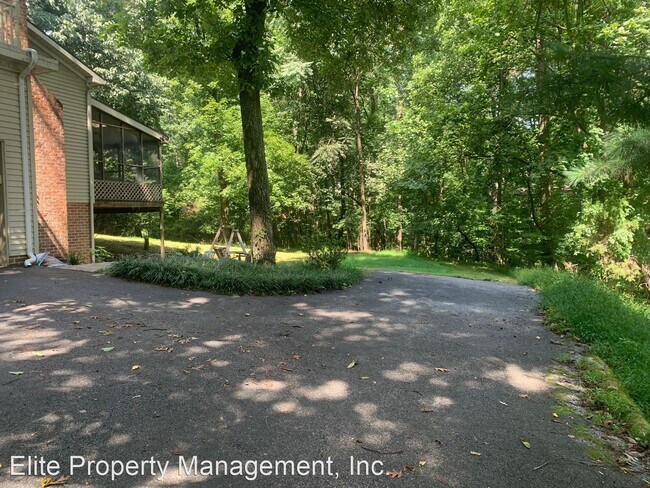 Foto del edificio - 1 br, 1 bath House - 3755 Taralee Dr