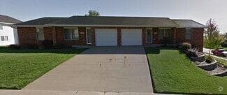 Building Photo - 2322 Sunnyslope Dr