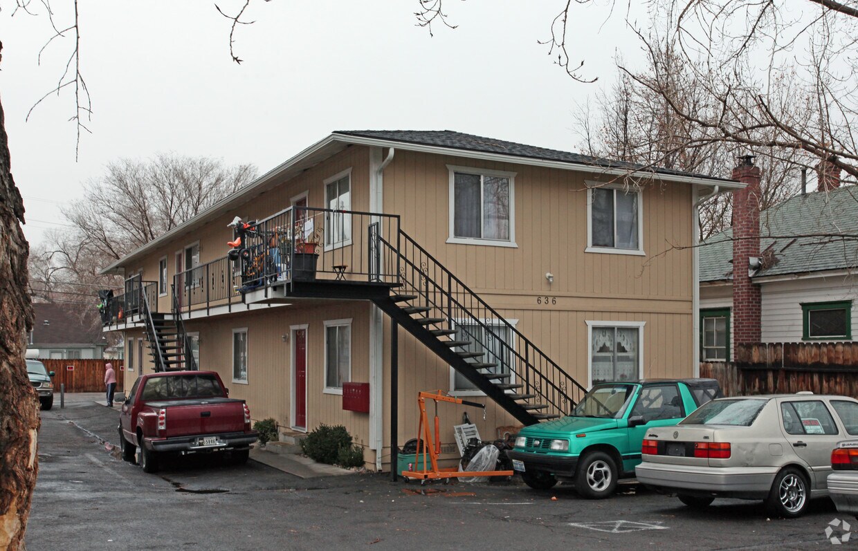 636 Valley Rd, Reno, NV 89512 Apartments in Reno, NV
