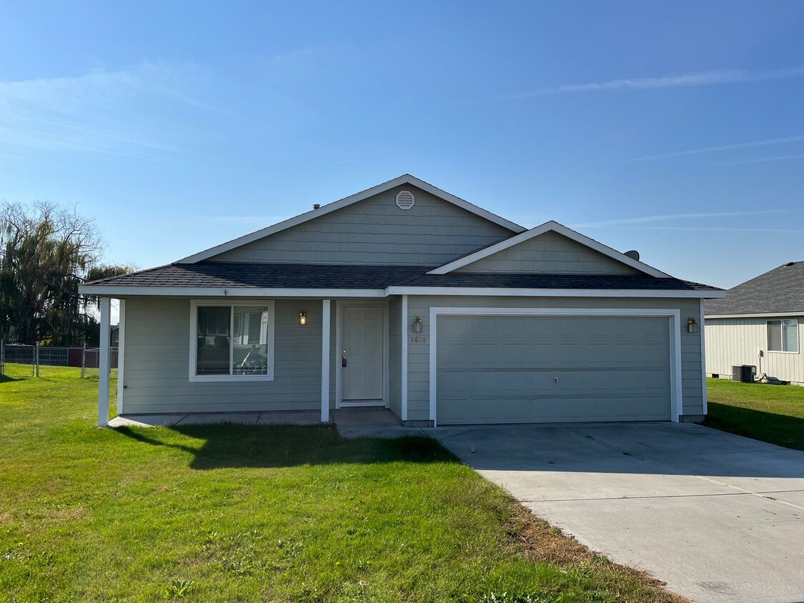 Primary Photo - 3 Bedroom 1 level home in West Pasco - Pet...