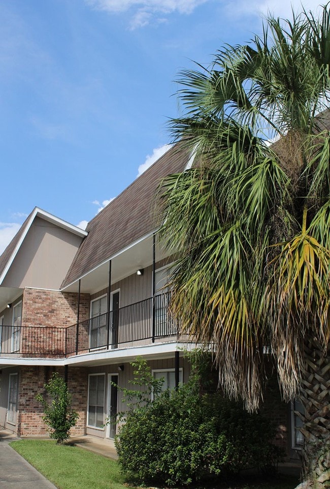 Building Photo - Cypress Way