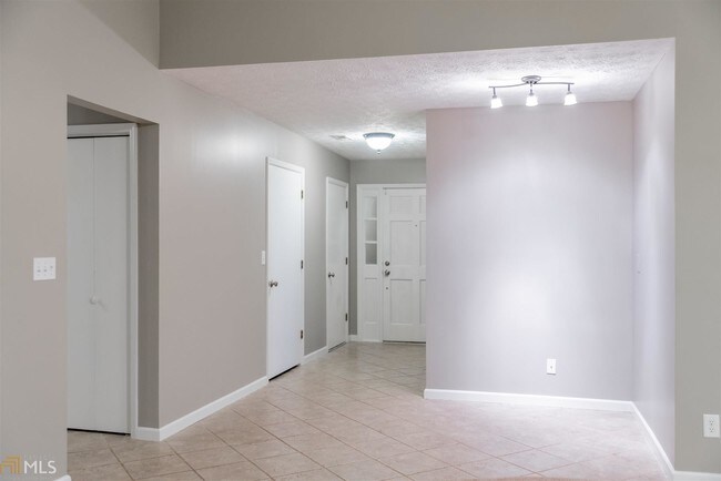 Building Photo - 3225 Rosedale Creek Ct