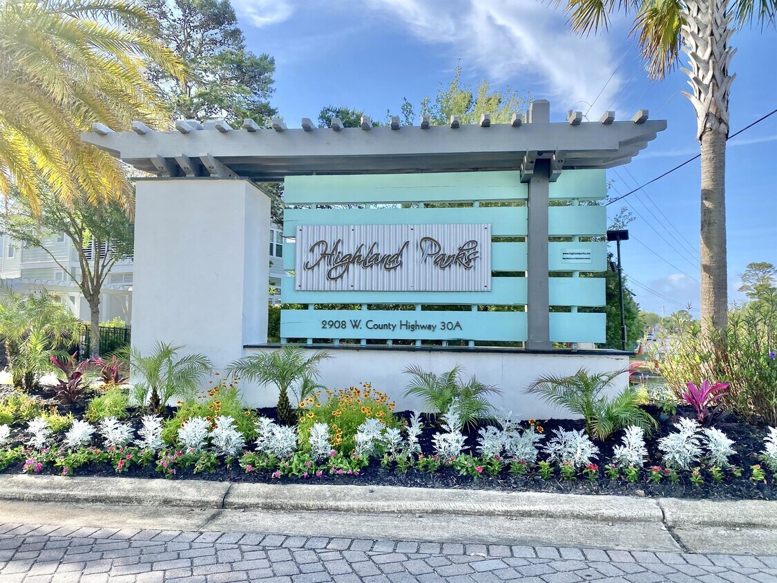 Primary Photo - 210 Emerald Beach Cir