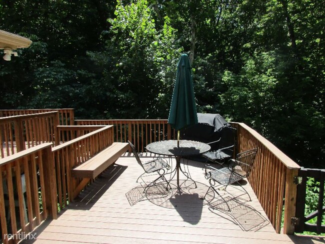 Building Photo - 3 br, 2 bath House - 7979 Olentangy River Rd